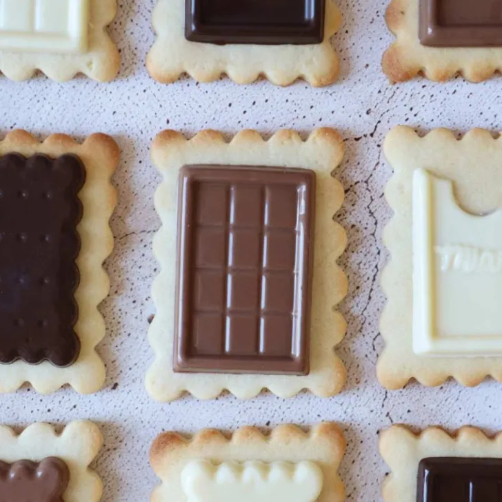 Biscuits school - Emporte-pièce et moule à chocolat pour goûters gourmands