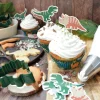 24 caissettes + 24 cake toppers Dino