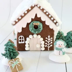 Décors sucrés de Noël pour chalet en pain d'épices