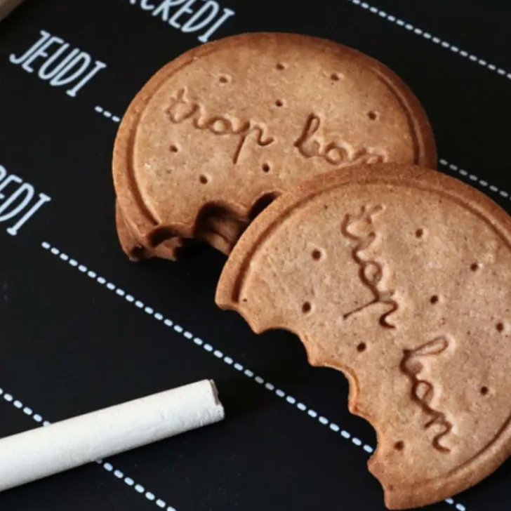 Emporte-pièces éjecteurs pour biscuits x2