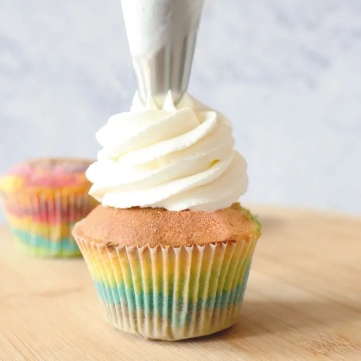 Kit Rainbow Cupcakes