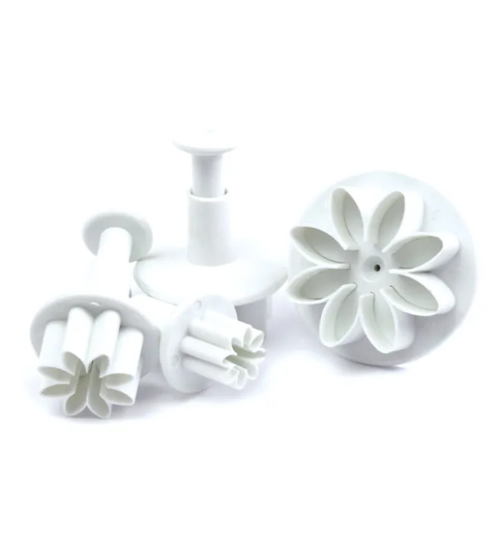 Lot emporte pièces éjecteurs Fleurs pour pâte à sucre x4