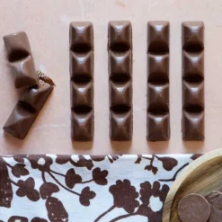 Moule barres chocolatées croustillantes et noisette
