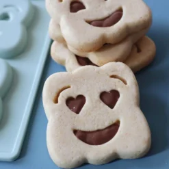 Moule en silicone pour "drôles de biscuits" - 8 empreintes