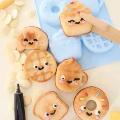 Moule silicone gâteaux Kawaii - 6 formes