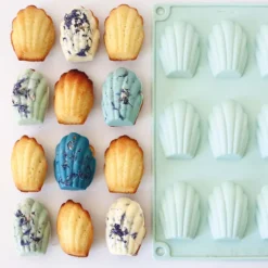 Moule silicone pour madeleines
