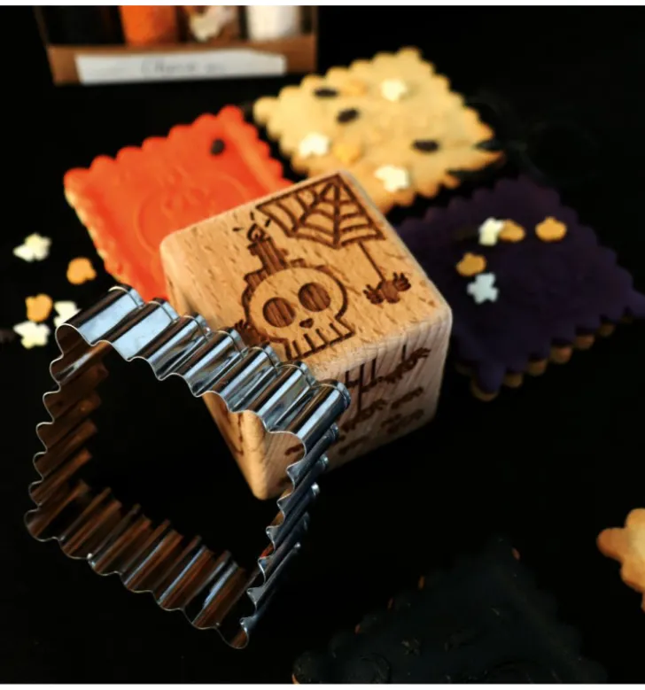 Tampon à biscuits Halloween et emporte pièce